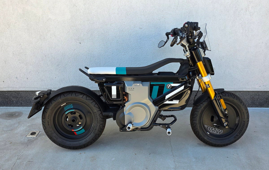 BMW CE 02 eParkourer