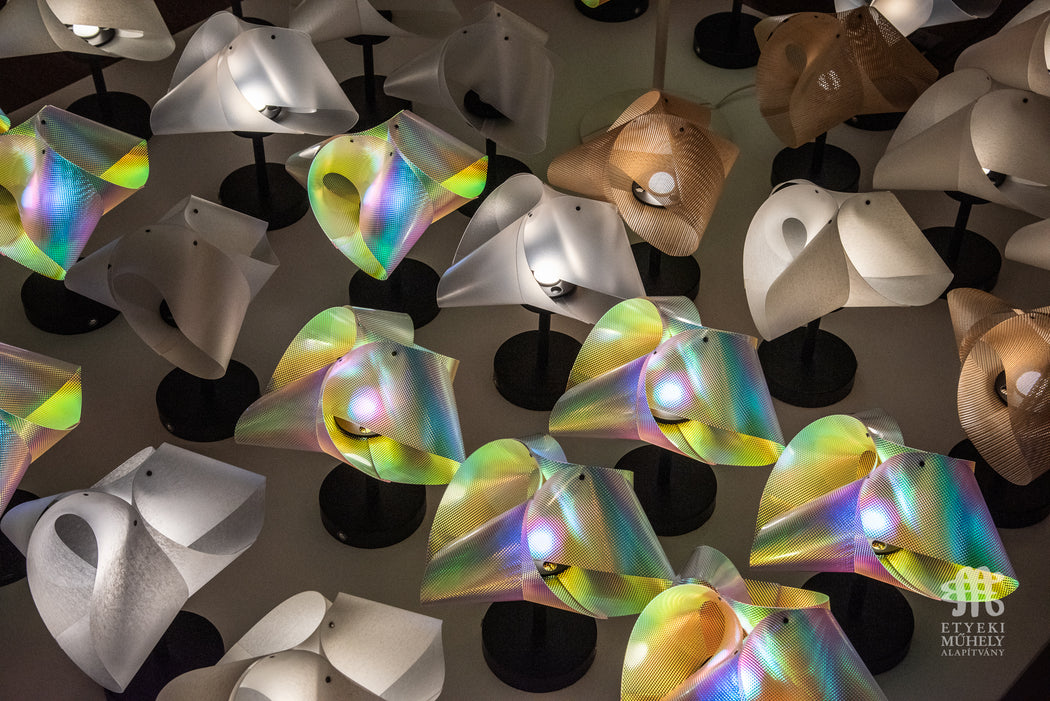 Saintsan Möbius bézs raszteres mini lámpa