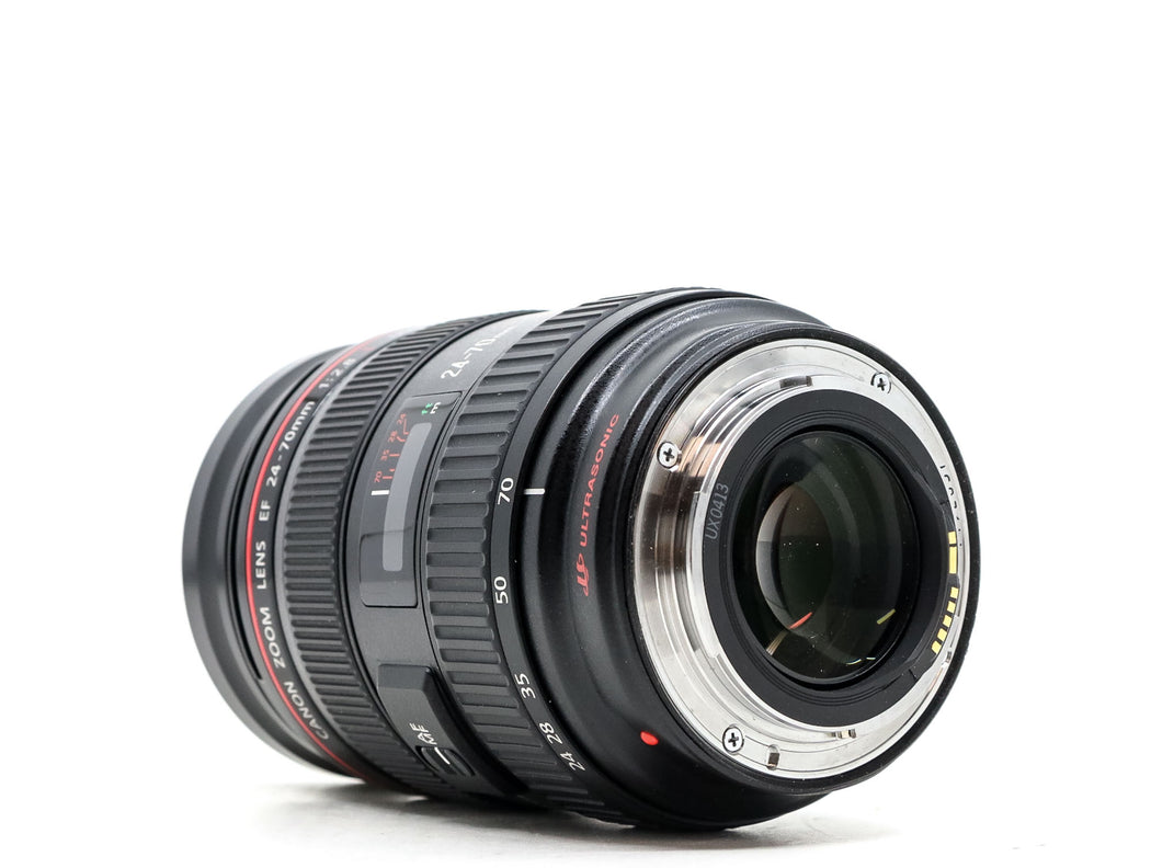 Canon 24-70mm, f/2.8