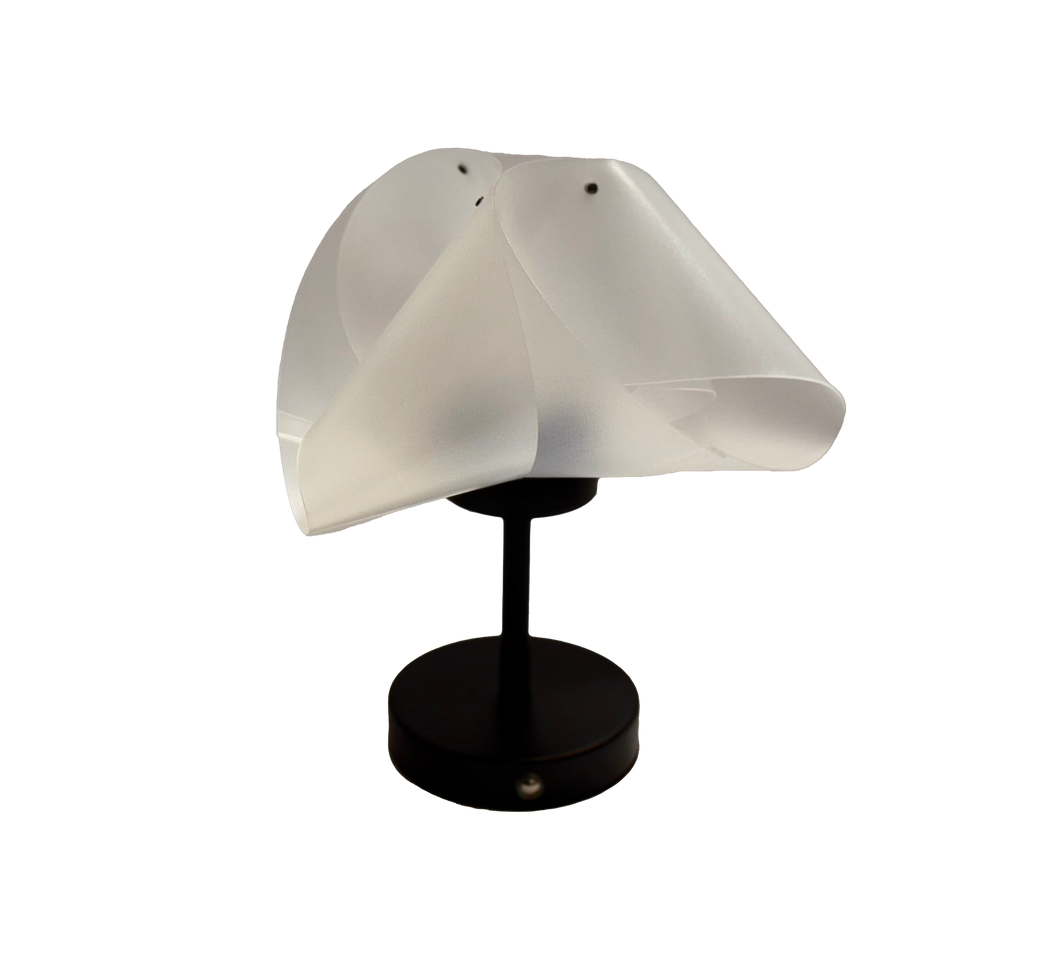 Saintsan Möbius áttetsző mini lámpa