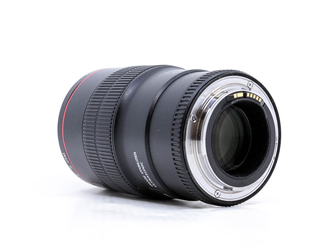 Canon EF 100 f/2.8 macro